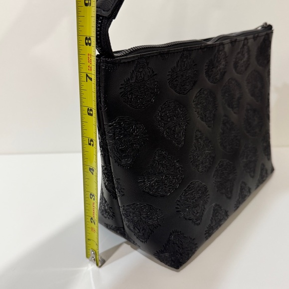 Ed Hardy Black Tiger Embossed Cosmetic Bag - Picture 8 of 11